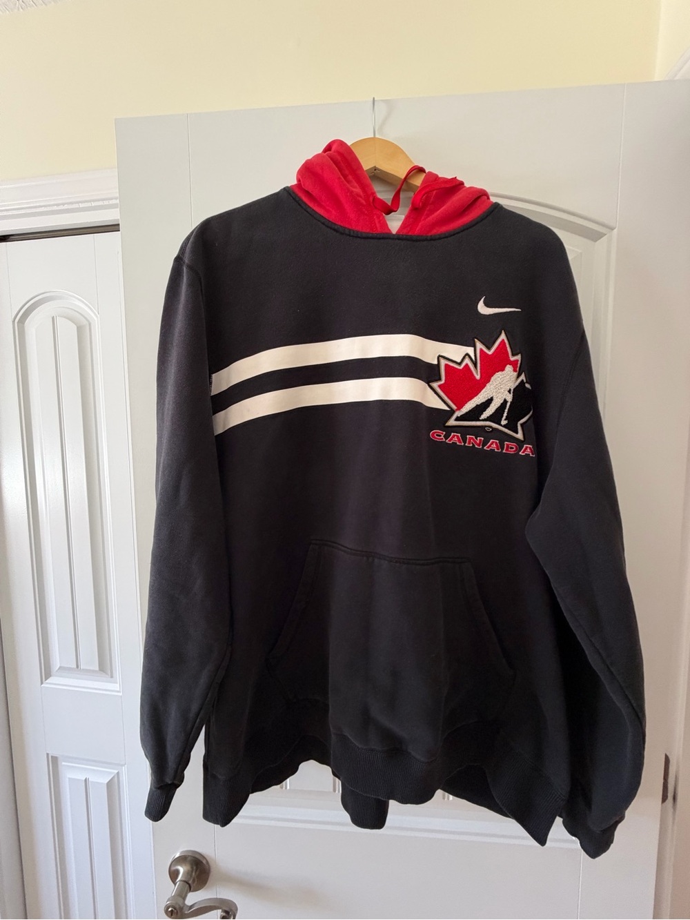 Nike Hockey Canada Black & Red Pullover Hoodie